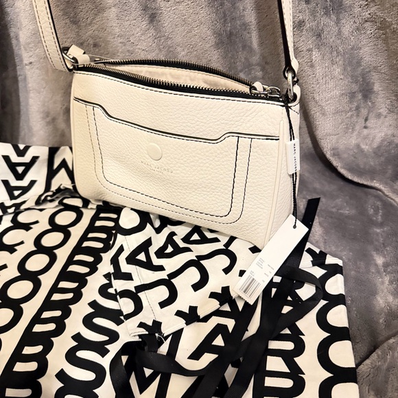 Marc Jacobs Cream Crossbody Bag - Picture 3 of 12